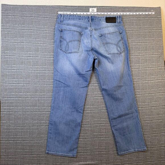 Calvin Klein Men's Jeans Light Wash Denim Straight Leg Size 33x30 - Picture 1 of 7